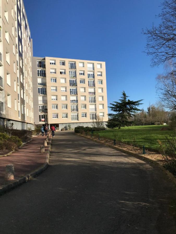 Appart T2 Gare Tgv Spacieux Et Tout Equipe Le Mans Exteriör bild